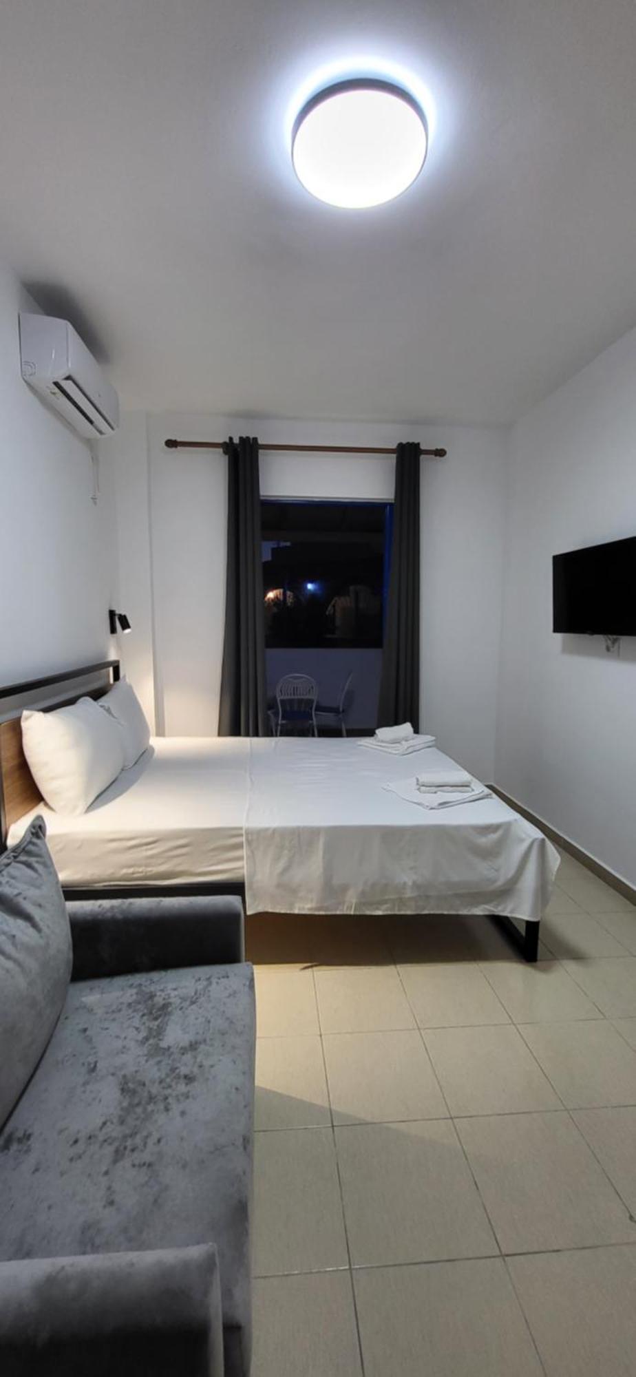 Itaka Summer Rooms Lukova Eksteriør billede